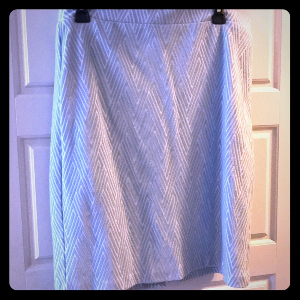 Banana republic blue and white skirt